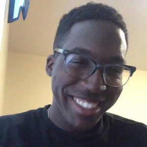 Meet your Posher, Emmanuel